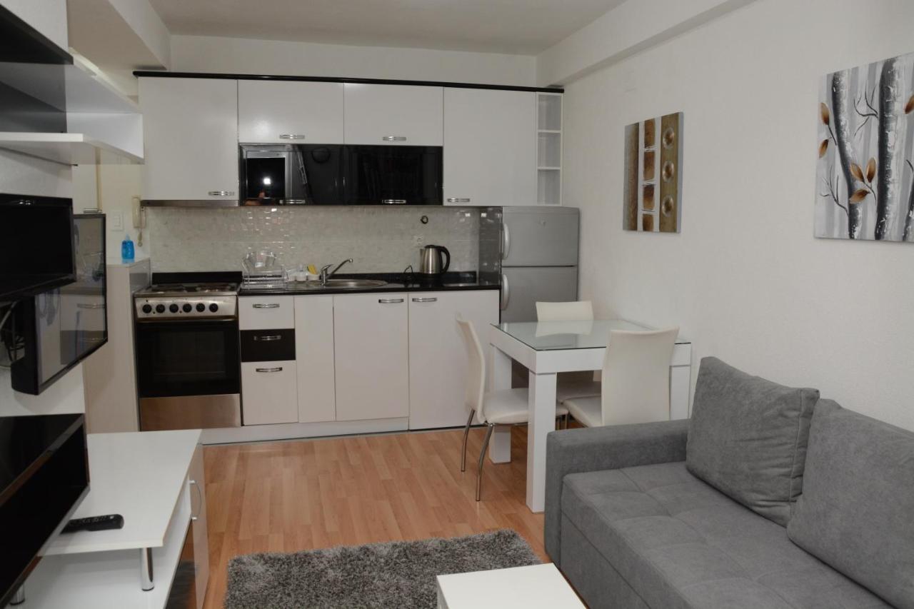 Central DeLuxe Apartments Ohrid Buitenkant foto