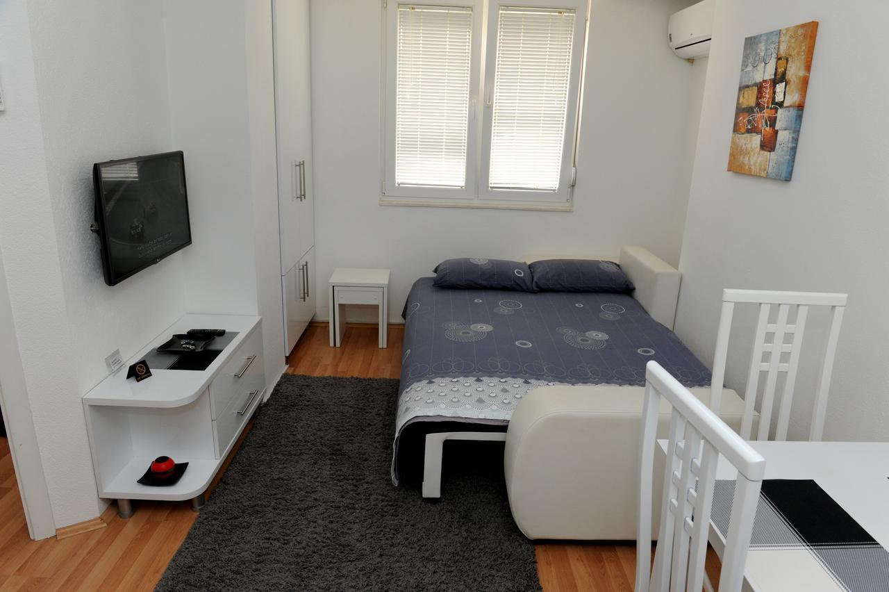 Central DeLuxe Apartments Ohrid Buitenkant foto