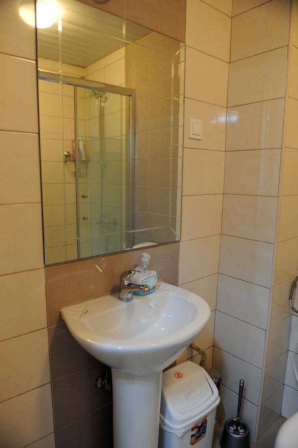 Central DeLuxe Apartments Ohrid Buitenkant foto