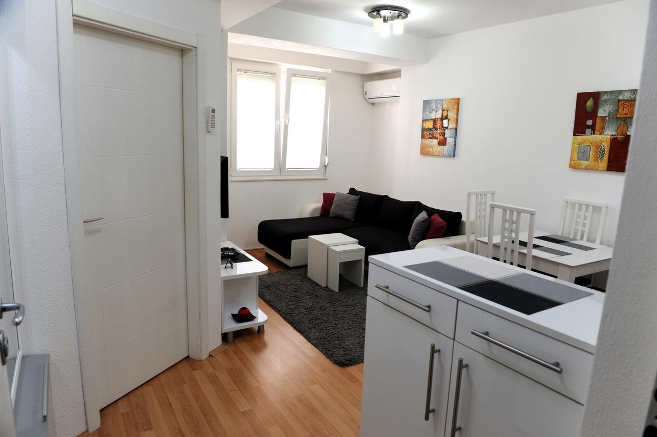 Central DeLuxe Apartments Ohrid Buitenkant foto